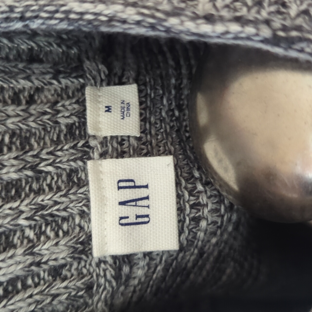 Gap sweater - Picture 3 of 5